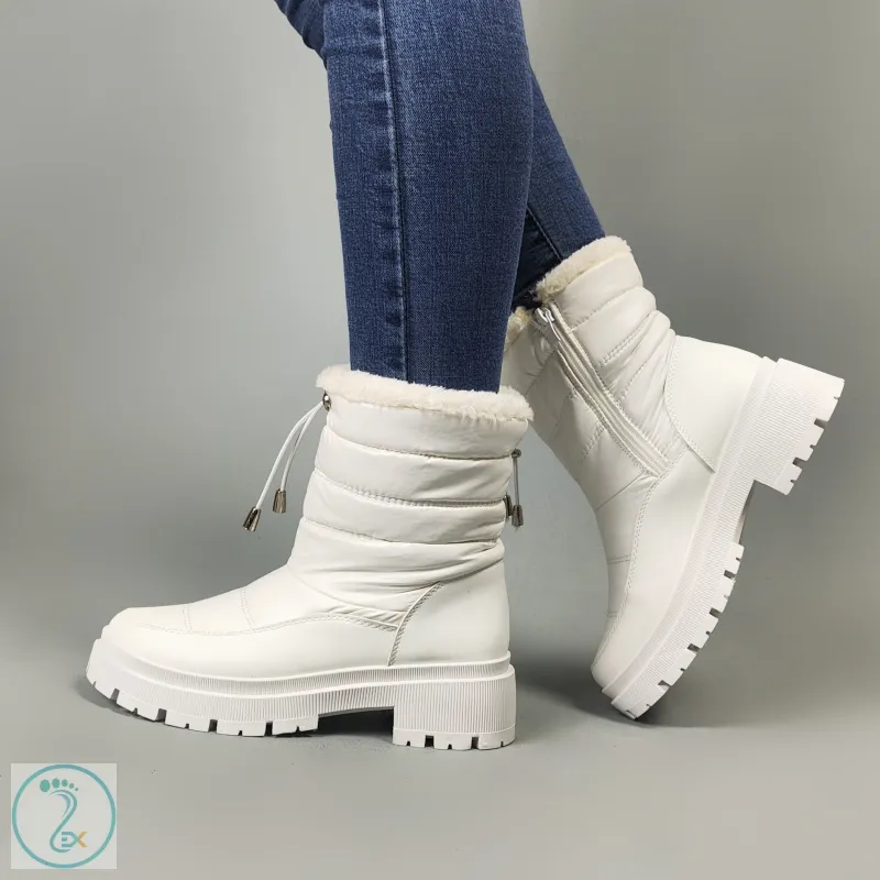 نیم بوت سفید